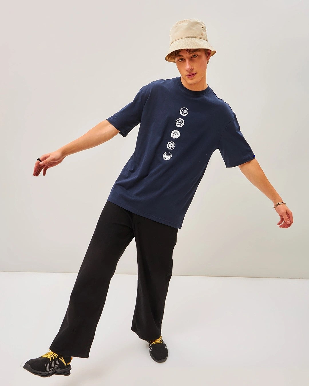 blue seek oversizes t-shirt for men