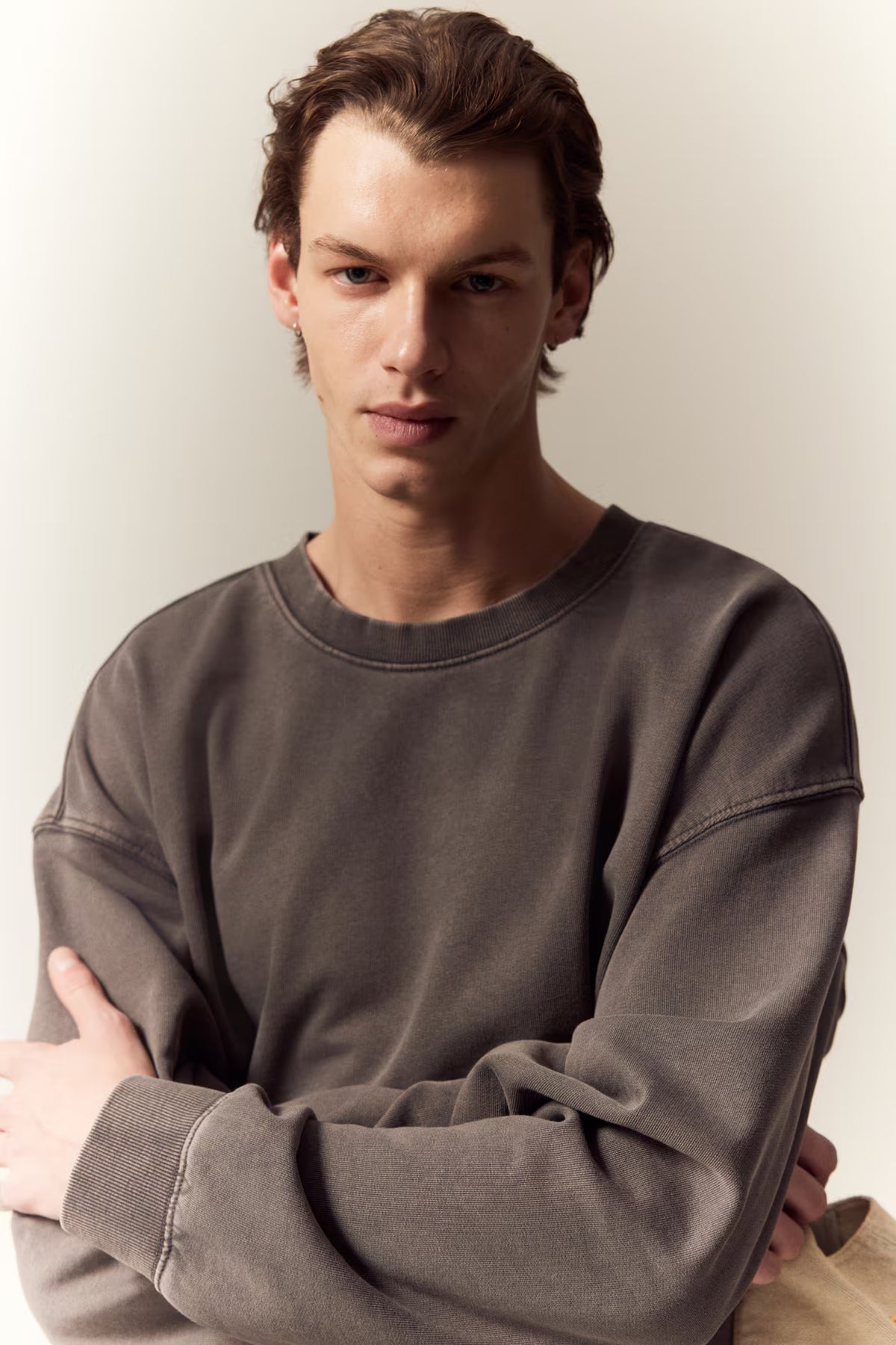Loose fit washed sweat shirt for men