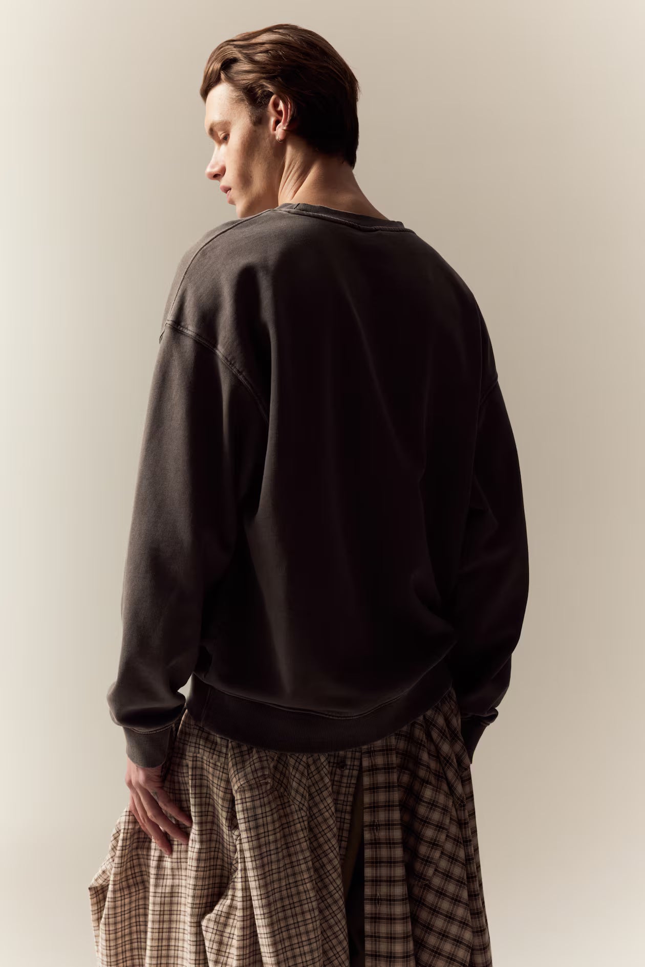 Loose fit washed sweat shirt for men