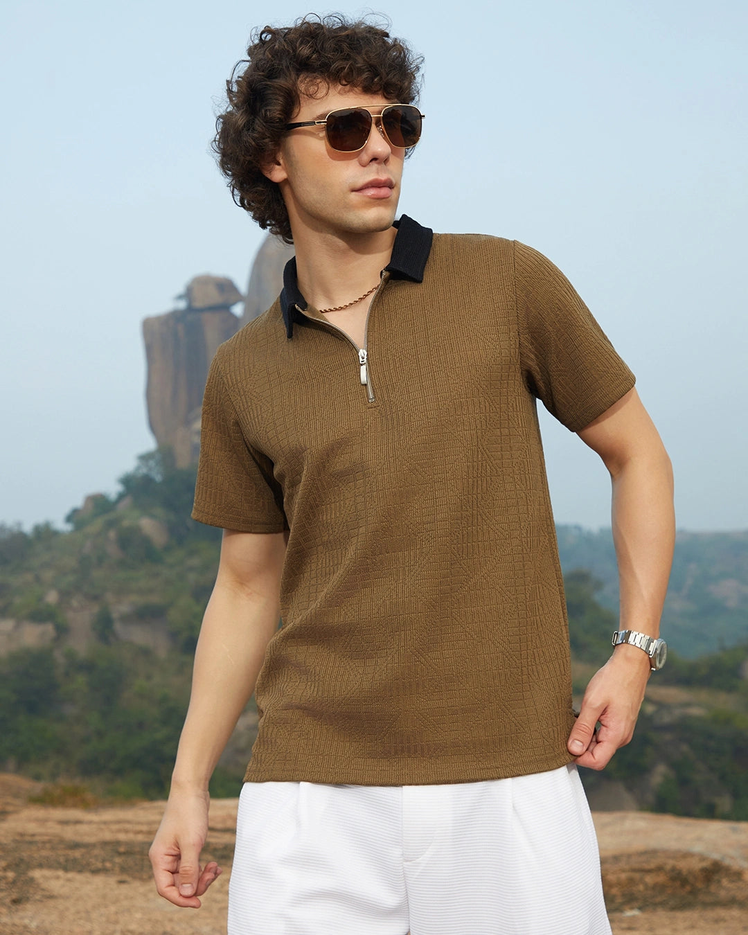Men's brown textured zip polo t-shirts