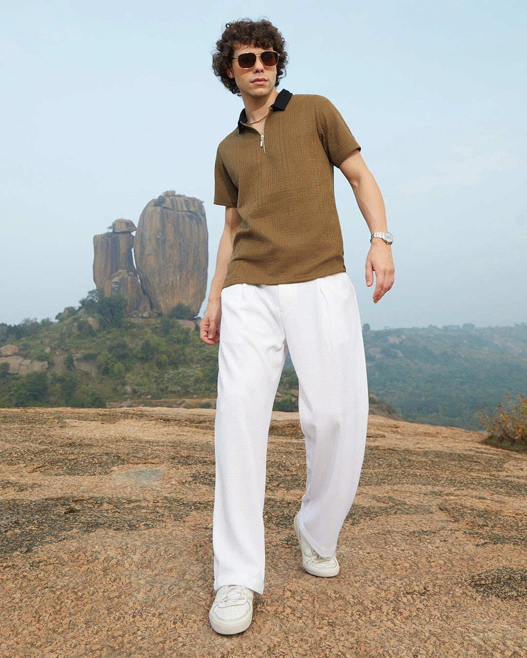 Men's brown textured zip polo t-shirts