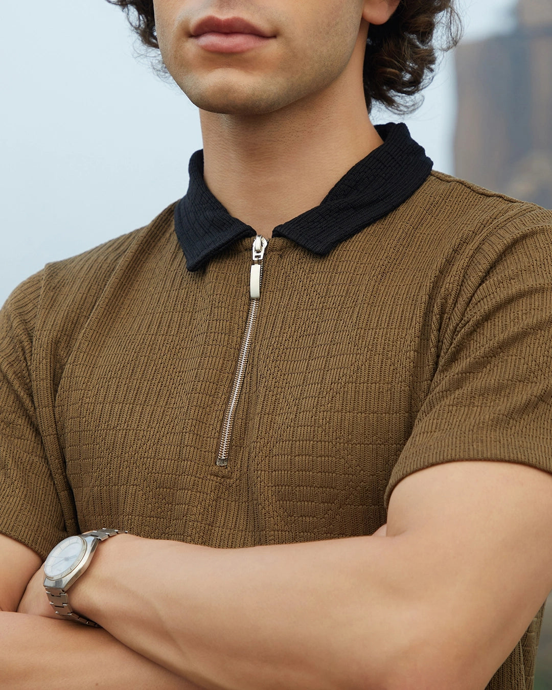 Men's brown textured zip polo t-shirts